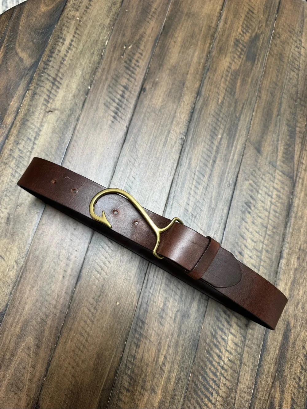 Vineyard Vines classic brown